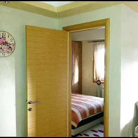 Laki Apartment *